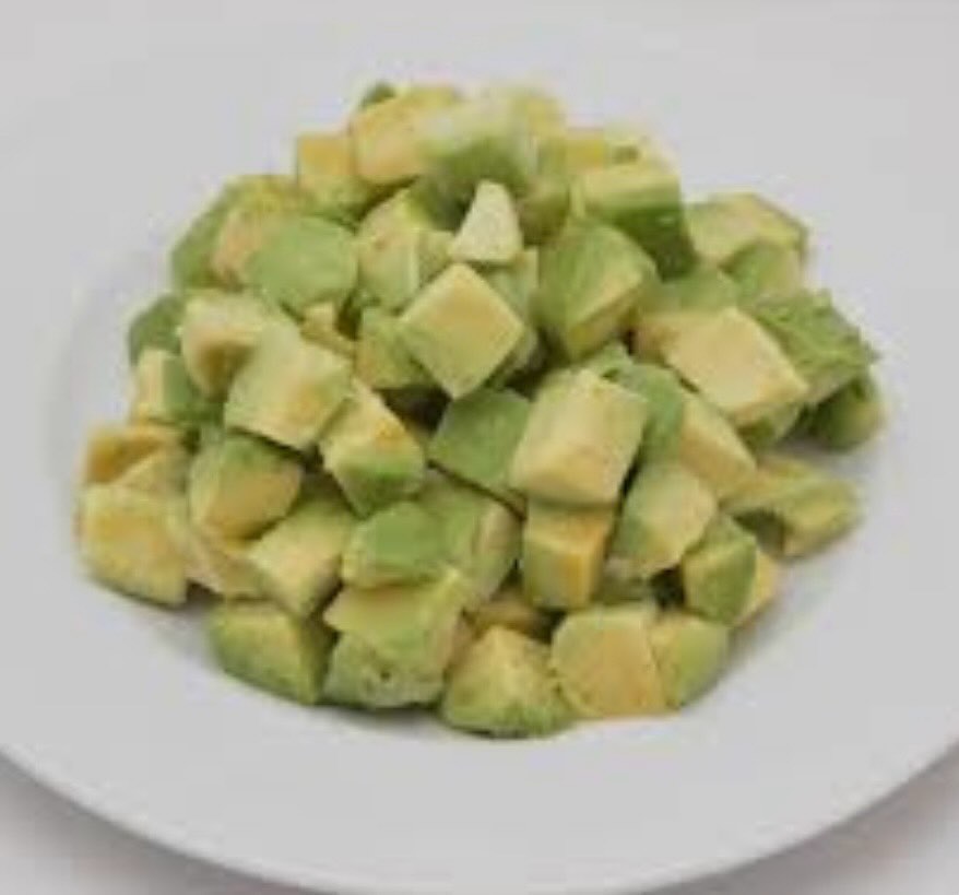 #冷凍！冷凍すると健康効果が上がる食品とは？トマト（リコピン3倍アップ）、しめじ（免疫力　旨みアップ）、アボカド（酸化が抑制され体内脂肪酸の吸収率がアップ）、小松菜（カルシウム吸収率が⒈5倍）、みかん（血管強化成分25%アップ）など！
