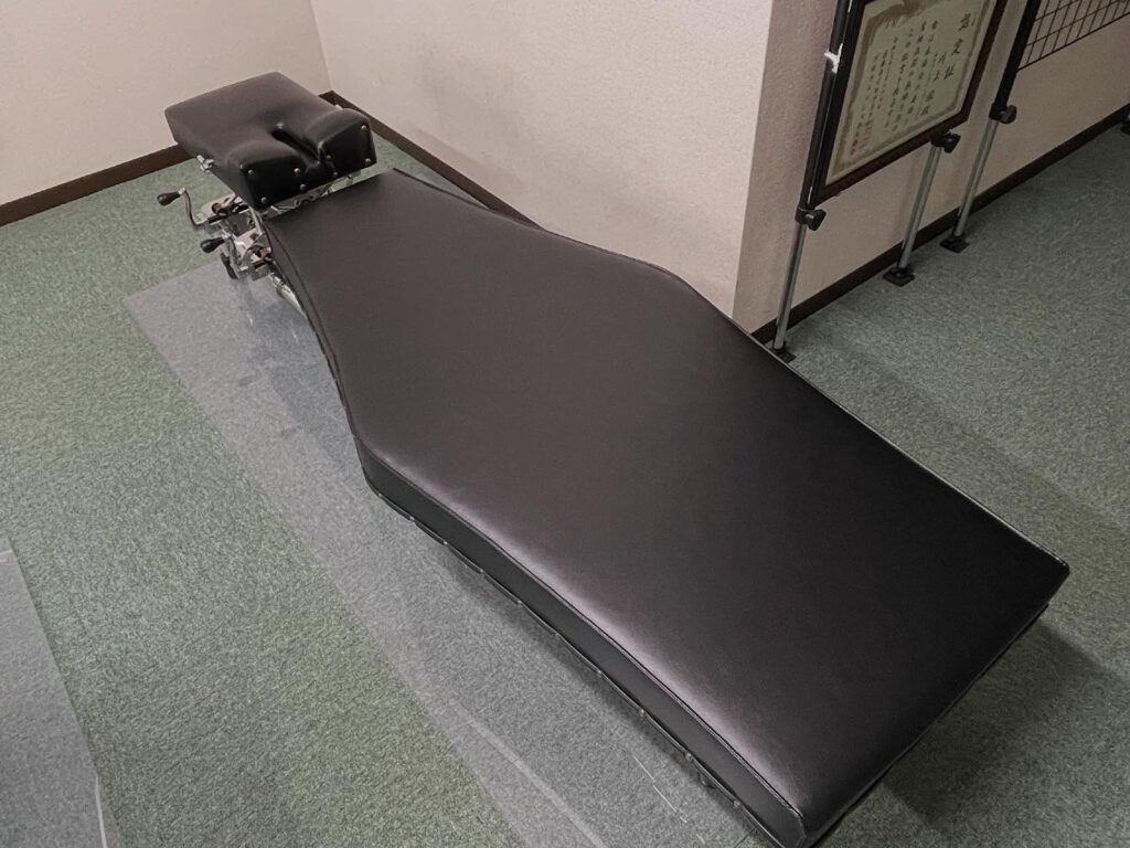 #首の施術の重要性！肩凝り、首や腰の痛み、手足のしびれなどはその部位に原因があるのではなく、全ては上部頚椎のズレから起きた結果の症状なのです。